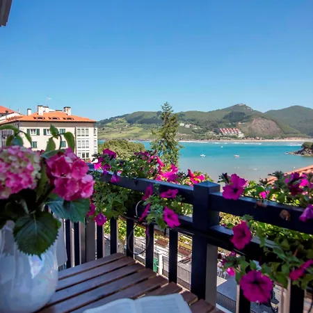 Apartamentos Mundaka *